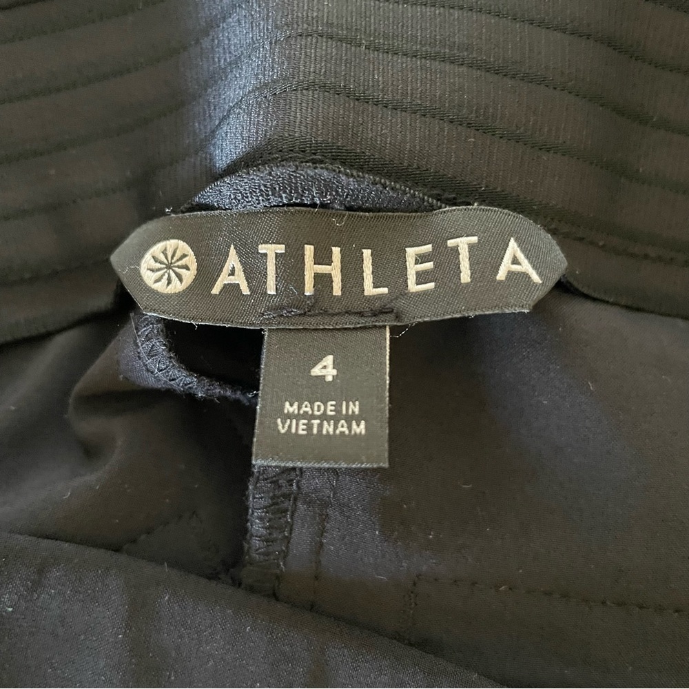Athleta Black 9” Tribeca Bermuda Shorts Women’s Size 4 - Picture 9 of 10